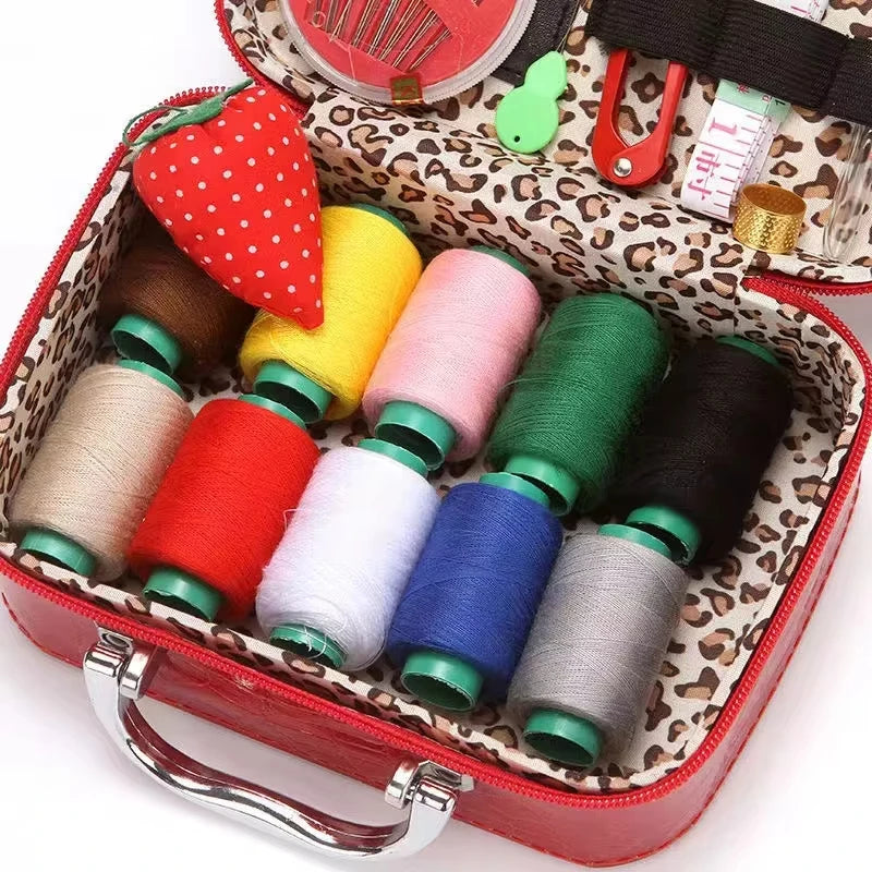 Set de Cusut Geanta 8 Ustensile + 10 Role Ata